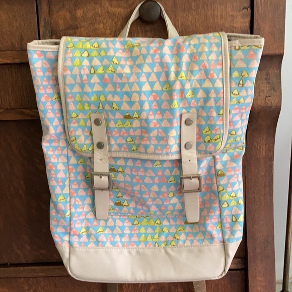 Massimo Patterned Canvas Backpack - Picture 1 of 6